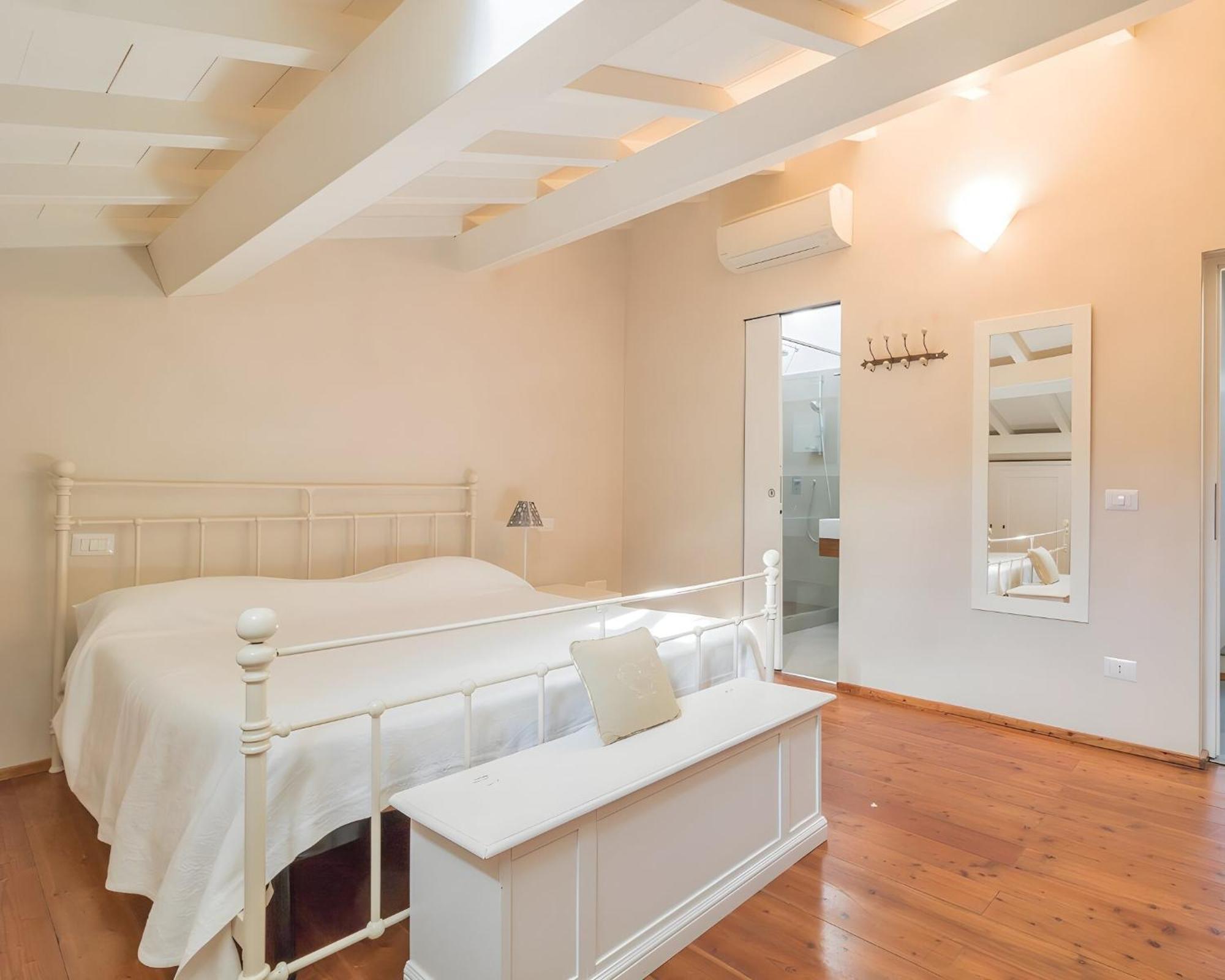 Boutique B&B Residenza Farnese Exterior foto